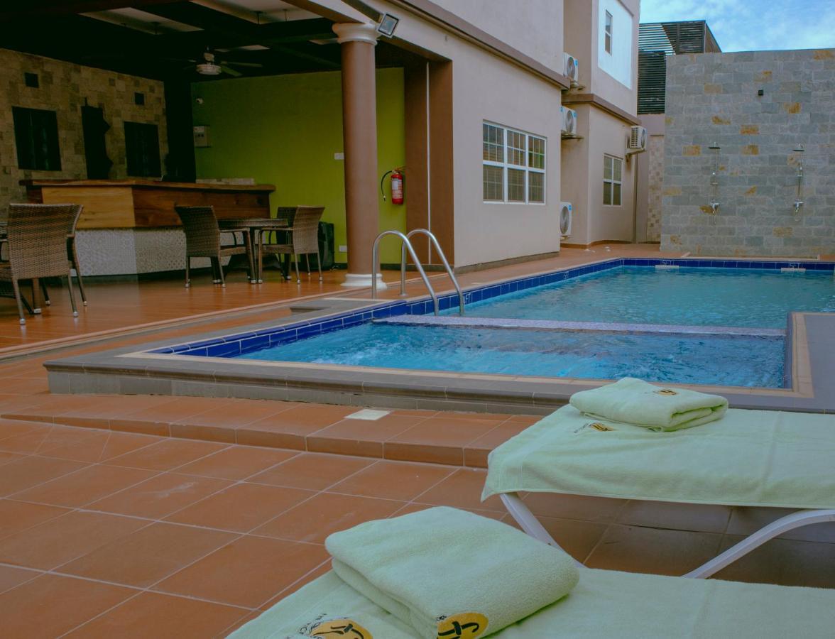 Frederick'S Lodge Kumasi Ngoại thất bức ảnh