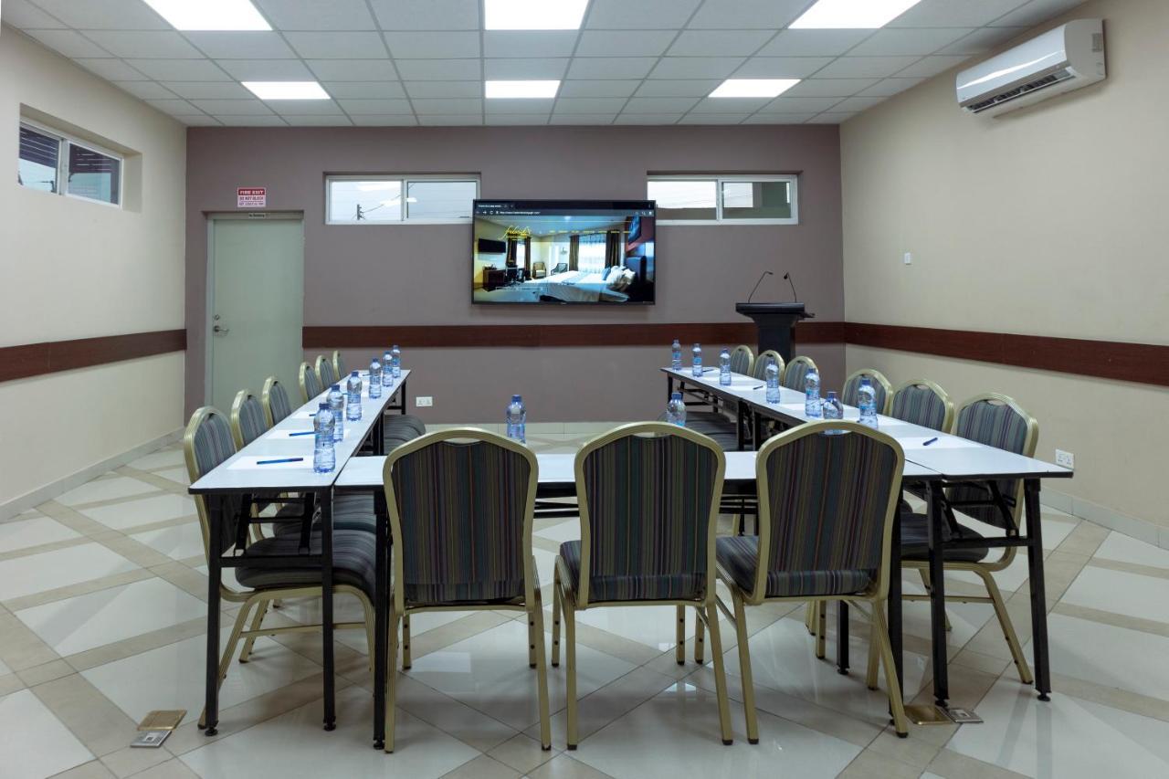 Frederick'S Lodge Kumasi Ngoại thất bức ảnh
