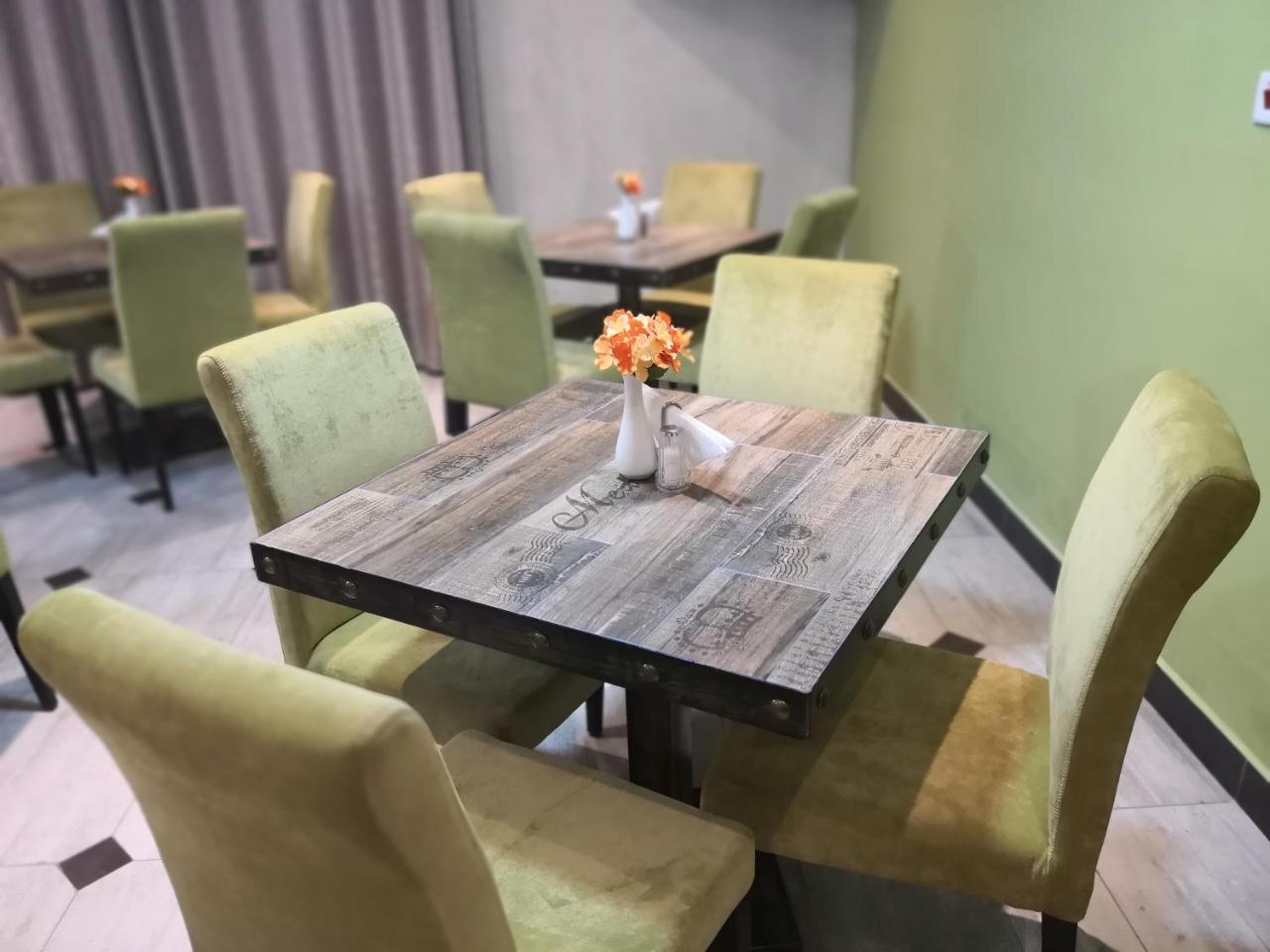 Frederick'S Lodge Kumasi Ngoại thất bức ảnh