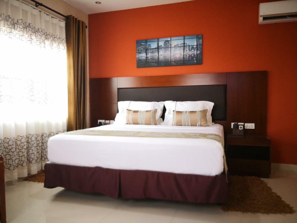 Frederick'S Lodge Kumasi Ngoại thất bức ảnh